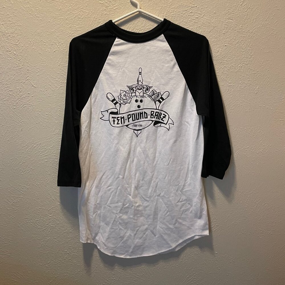 Like New - Adult Size Small Raglan Black and White T-shirt - Bowling Fanatic